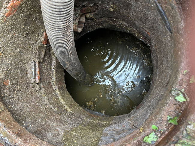 金安化粪池清理的周期与注意事项